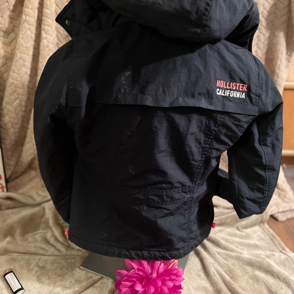 🎀🧥Hollister jacket🧥🎀 - Picture 7 of 8